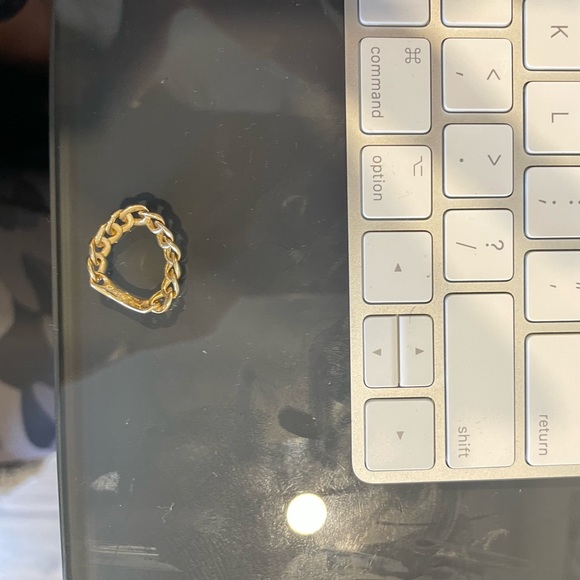 Gold Chain Ring - Picture 5 of 6